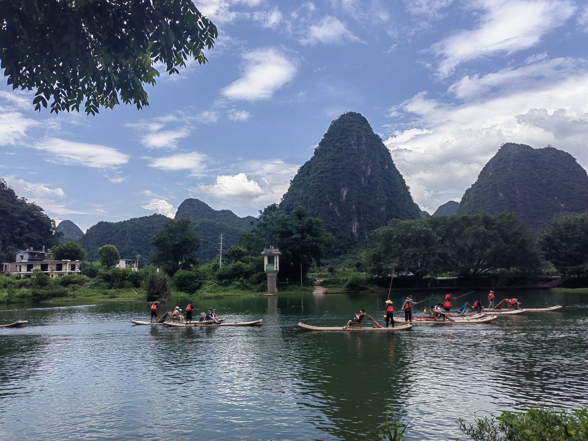 RitterWho's tweet photo. 跟大家汇报一下这半个月失踪去哪了
去武汉长沙桂林旅行去了
私密马赛
还有件事就是蓝老师可能要退网了
如果想加我私人联系方式的可以私信我
附上这几天旅游的照片 https://t.co/kB4qotMg7x