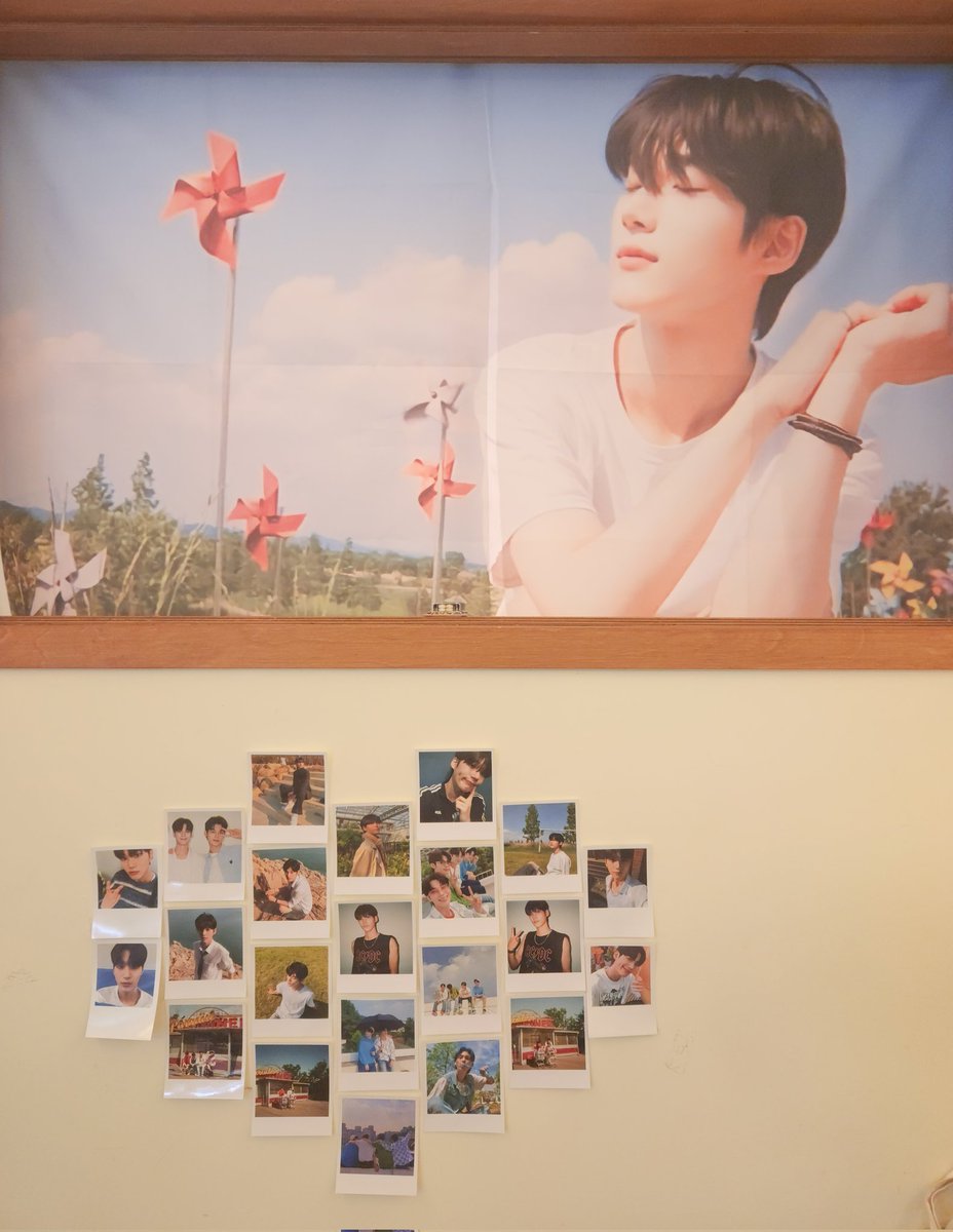 📍ZOLTAR

케이크 넘 귀여워˚₊·—̳͟͞͞♡
응카 예쁘게 열어주셔서 정말 감사해요🩵

#가장_찬란한_별_한빈이에게
#박한빈 #PARKHANBIN