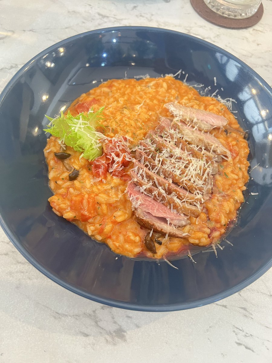 stare23456's tweet photo. 今天找吃飯，這家還不錯！

上個月才開幕的新店面，

不得不說鴨胸真的好嫩好好吃😍😍 https://t.co/0nznPduxB1