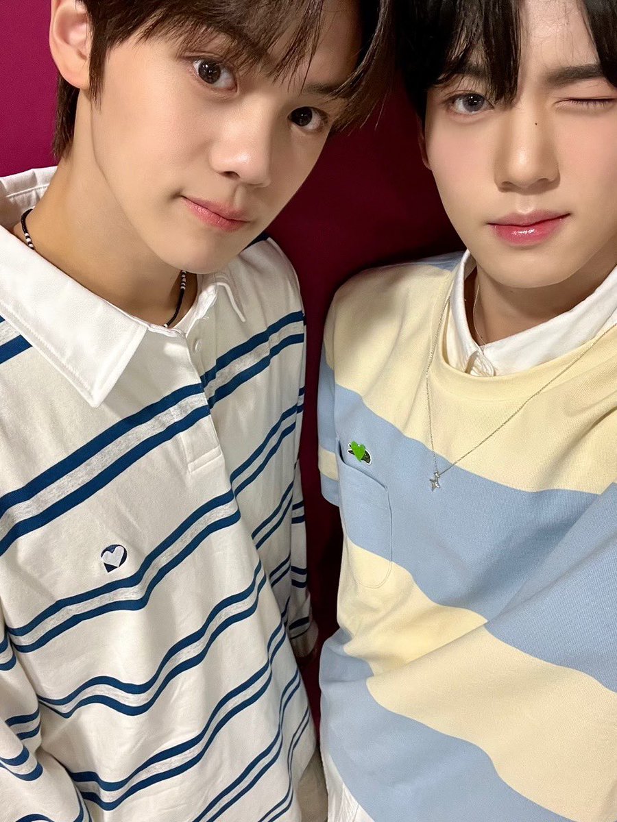 ZB1_official's tweet photo. _💌

안녕하세요 한유진입니다! 제로즈으 뭐해요? 내 생각 하는 건가.. 저 보여주고 싶은 사진 많으니까 기대해🙂

#HANYUJIN #한유진
#ZEROBASEONE #ZB1 #제로베이스원 https://t.co/JdjtzF5azu