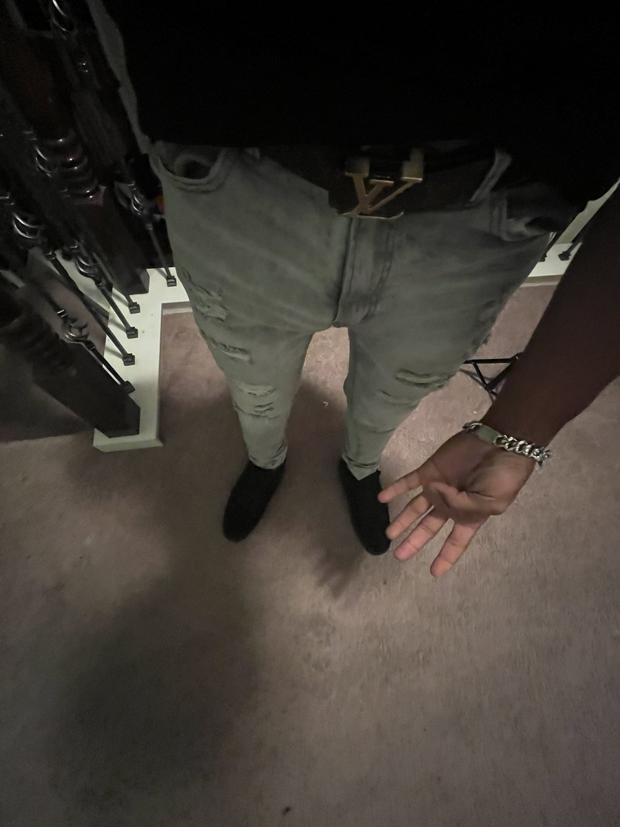 Clockiezyoutube's tweet photo. Louis Vuitton with the Christian louboutin #drip #luxury #gaming #ManipurHorror https://t.co/OJwa5w5Lgg