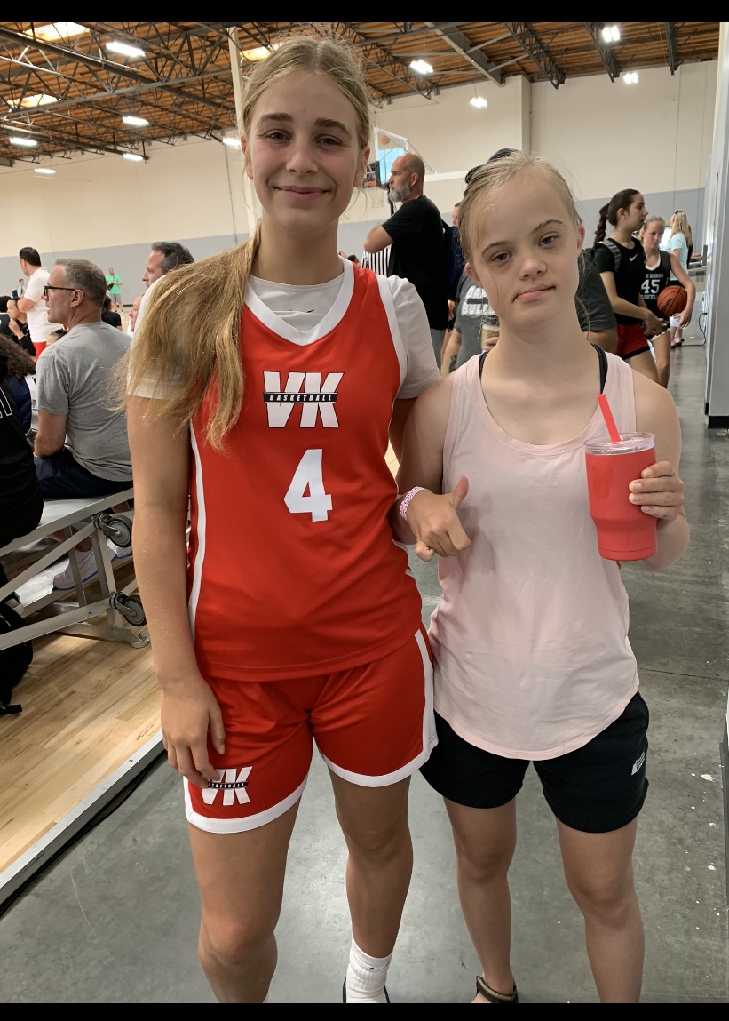 AdrianBraeli's tweet photo. So good to have my parents and one of my sisters watching me play in California! 
UPDATE: My 11:40 am game tomorrow July22 has been moved to 3:10 pm @ AIM Sports Group Court 4.
I also have a game at 5:30 pm @ AIM Court 3 : )
#playinghard #wbb #2024guard #basketballrecruit https://t.co/fwIKATDEoo