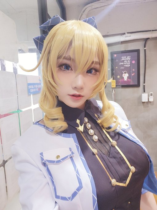 Twitterのコスプレ画像31