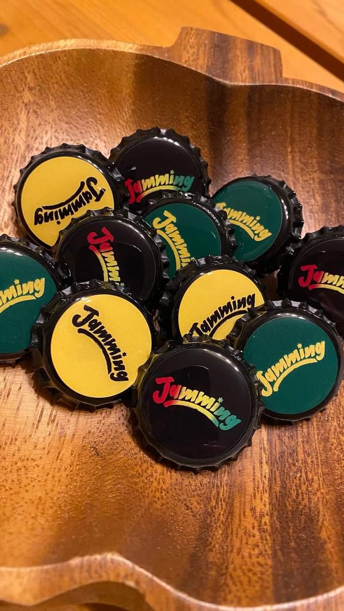FireCoalSound's tweet photo. 【本日開催】
Jamming at.Yellow Card（小倉北区魚町）今月から3ヵ月限定のパーティースタート🔥歌あり、物販あり、タコスあり、テラス席あり、色んな楽しみ方出来ます😁1回来たら、楽しさ分かるよ🎶
#Reggae #09Reggae #レゲエ https://t.co/82uufUDSkr