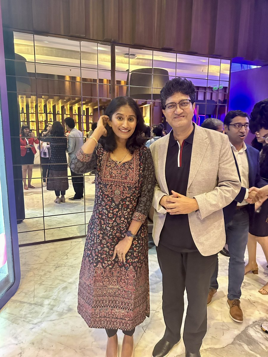 I am So fortunate to have had the opportunity to be on a panel with Mr. Prasoon Joshi and hear him speak about AI, advertising, storytelling! Such a beautiful mind!! @InMobi