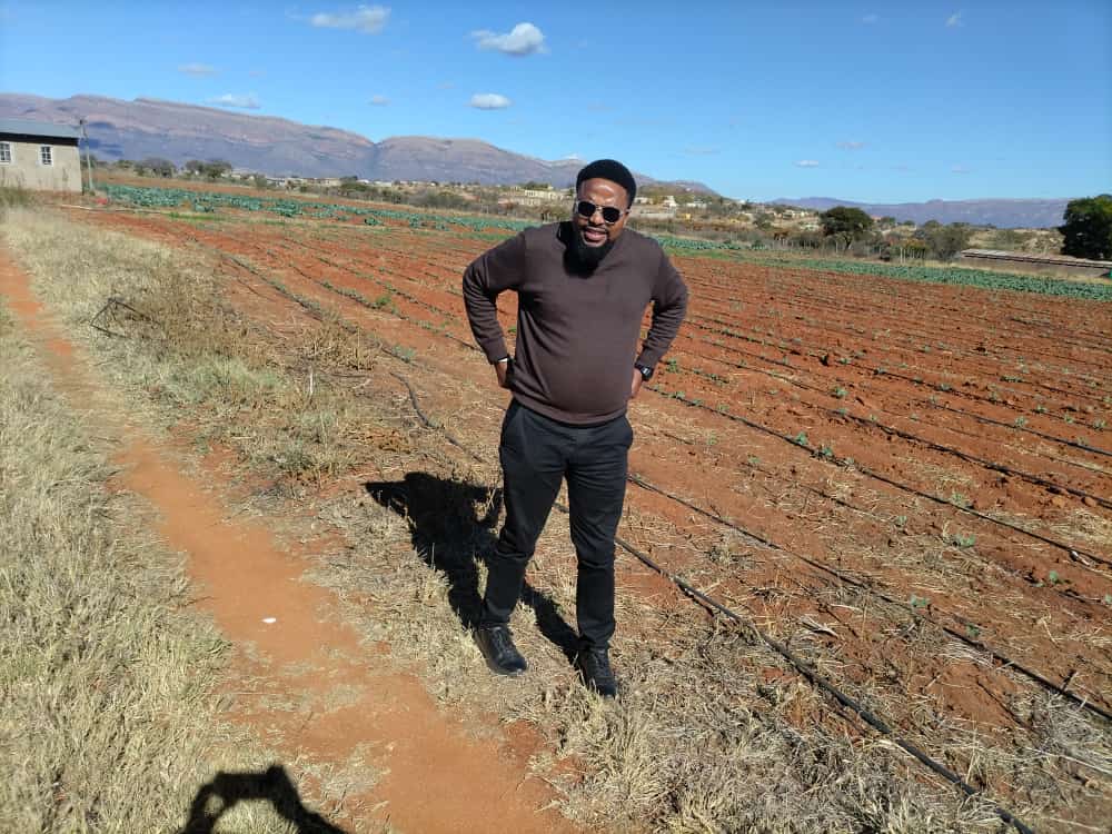 Tausejela's tweet photo. The harvest is Rich but the labourers are few https://t.co/sFamzkRIen