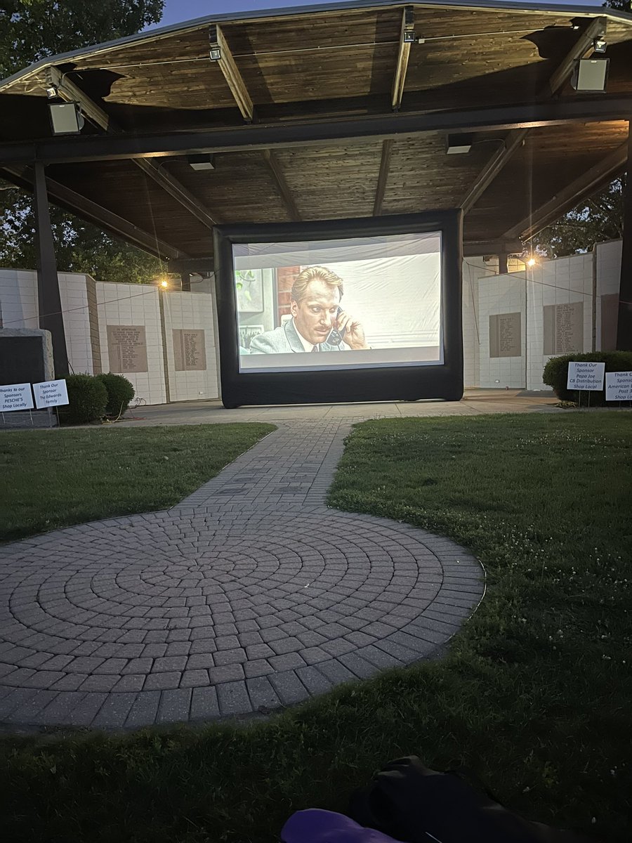 Mrs. Petmezas tweet media