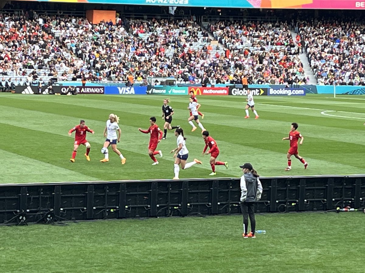 BIG thanks ⁦⁦⁦<a href="/USWNT/">U.S. Women's National Soccer Team</a>⁩ for a lovely afternoon W at ⁦<a href="/edenparknz/">Eden Park, Auckland</a>⁩.
