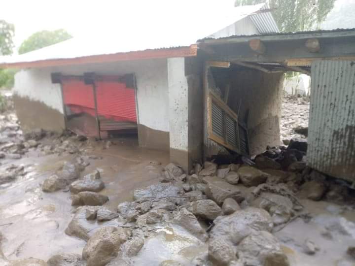 Various parts of Upper and Lower Chitral are flooded after heavy rains lashed the region. 
Bridges were washed away by flash floods disrupting traffic between the two districts of Chitral. 
There are reports of houses and markets damaged by the rains and floods.#flood #Chitral