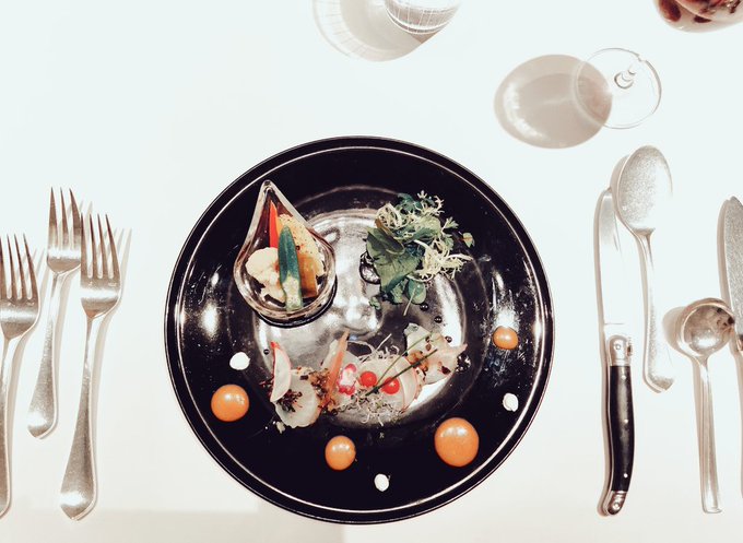 先週は東京ステーションホテルの上でフランス料理を頂きましたの。こりゃあ家で作れない味だ…!