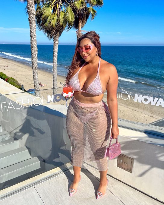 Have a great weekend ! https://t.co/p4TppZ8HL8