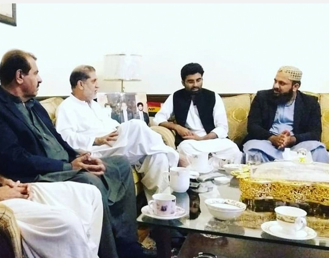 سیاسی شعور رکھنے والوں کے لئے سیاسی اختلافات بھی مفاد عامہ کے لئے ہی تو ہیں

ہماری سیاسی و نظریاتی اختلاف   <a href="/sakhtarmengal/">Akhtar Mengal</a>
صاحب سے بہت ہوں گے

 مگر قطعاً ڈیتھ اسکواڈ کے ظلم و بربریت کو بھول نہیں سکتے-

توتک کو قبرستان بنانے والے اب وڈھ کا رخ کر گئے ہیں
#EliminateStateDeathSquads