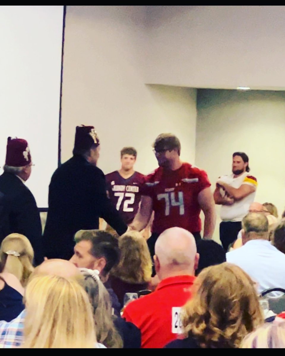 Cohen_Pfohl's tweet photo. One last HS level game tomorrow  Representing @DBQSrFootball and team North. @iowashrinebowl @UWPlattFootball @Allenbt29 @CoachSheehan12 @RieseDraft @DBQSeniorRams https://t.co/Xsrai1UkOW