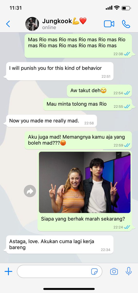 micasa95_'s tweet photo. — Jungkook 3 tweets au

; Si sama sama cemburuan. https://t.co/U1gYYZaVth