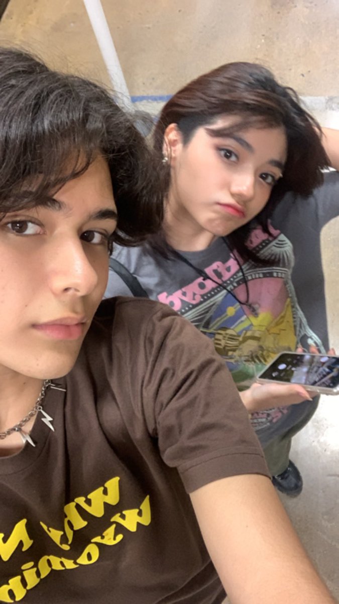 damnnfy's tweet photo. Yo y una inventada 🥱🤳💗 @merryG0rx https://t.co/fLRahLjFtd