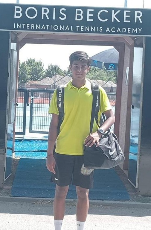 USahita's tweet photo. @Nike Samarth Sahita,Jr Tennis player, India since age of 8yrs, winning: 1st subburban level Tournament, 1st state scholarship,1st U14 National Champion (Double Crown),1st U16 Nationals Finalist,1st Int'l Training Stint at 14yrs, @Nike is his trusted companion#tennis https://t.co/tPsdNymL5R