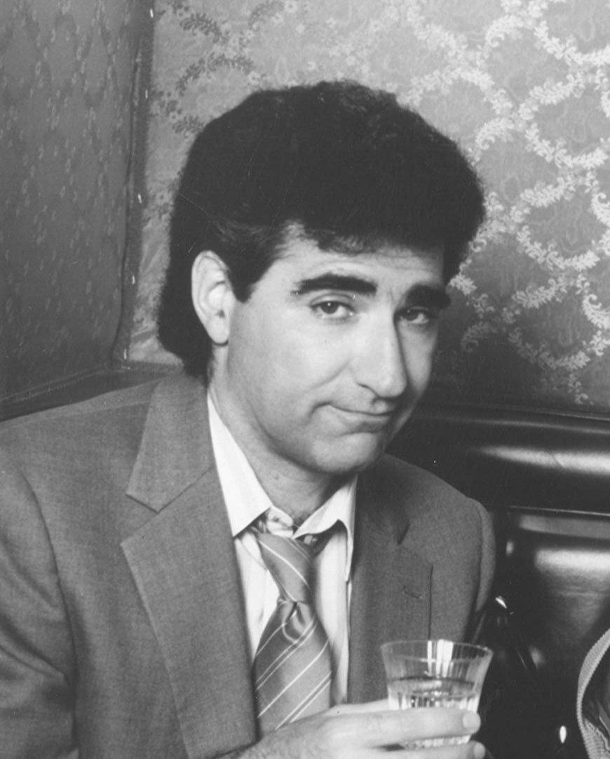 Eugene Levy was absolutely freaking gorgeous in the '80s and people are just sitting around acting like it didn't happen https://t.co/nVxdaK0y4a