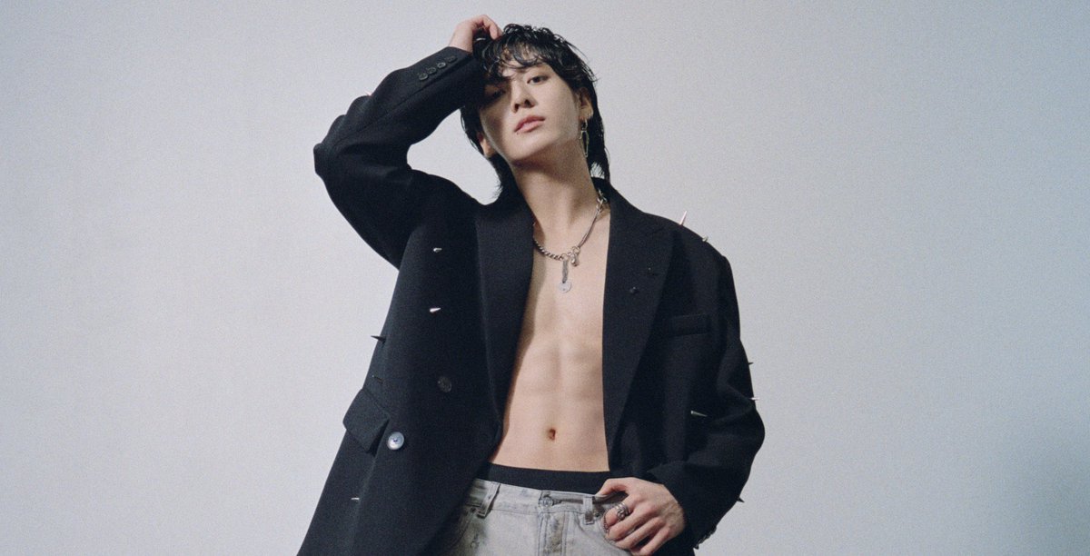 PopBase's tweet photo. ‘Seven’ by Jungkook and Latto breaks the record for biggest streaming week by any song ever on the Spotify counter. (112.8M) https://t.co/rIFHXd8Tjq