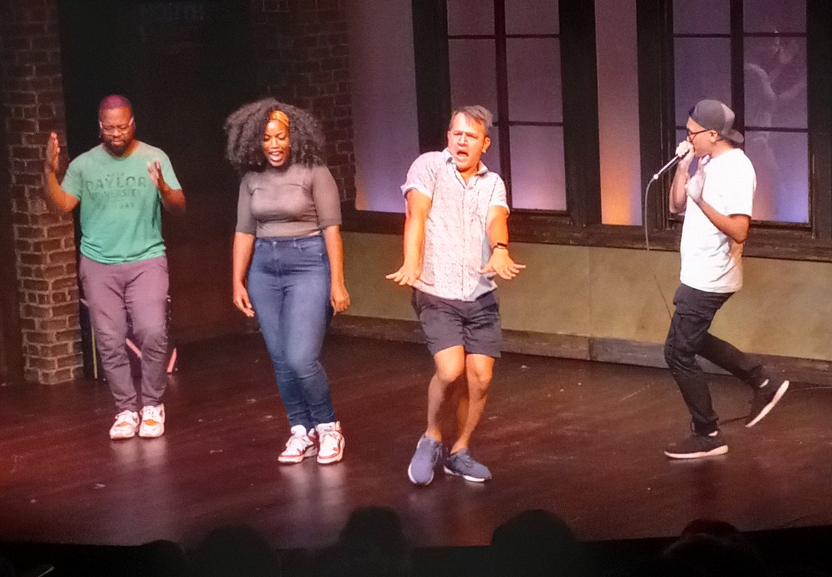 ExplodingLobst2's tweet photo. @NorthCoastNYC brought the damn 🔥 to #srqimprovfestival! https://t.co/CR5ZYov03L