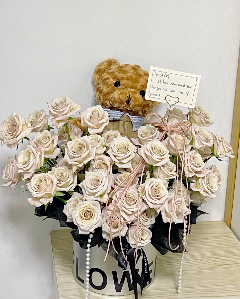 BeckyCandyHouse's tweet photo. 𝐓𝐎 𝐁𝐄𝐂𝐊𝐘：

    ♥小熊曼塔玫瑰抱抱桶♥
    𝐔𝐧𝐜𝐨𝐧𝐝𝐢𝐭𝐢𝐨𝐧𝐚𝐥 𝐥𝐨𝐯𝐞 𝐟𝐨𝐫 𝐲𝐨𝐮

#beckysangels 

@AngelssBecky https://t.co/FvNCgiZtSK