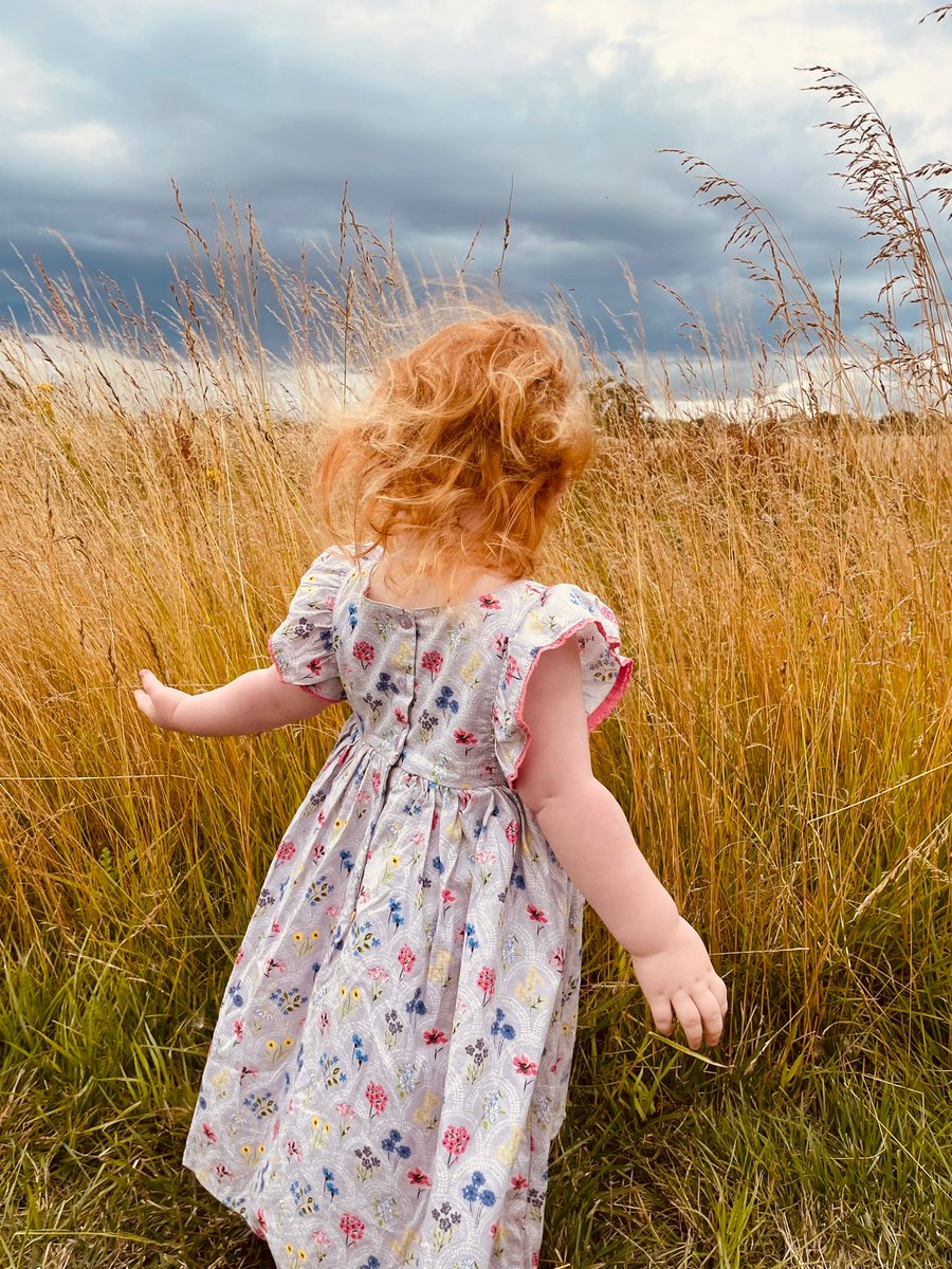 mtully21's tweet image. #FieldsOfGold
Who cares if skies are grey when your hair colour matches the hay!!
Granddaughter Phoebe, big sister to precious baby Aidan, having the time of her life. ⁦@lolatully⁩ is one lucky mammy!