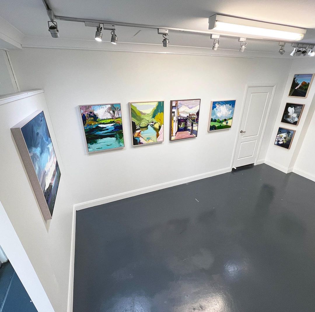 RClaremont's tweet image. My brand new exhibition is installed &amp;amp; officially open 😁 ‘Grounded’ can be viewed at my Shellharbour studio or online. Link to the catalogue is in my profile above 😁⬆️

#creativeprocess #artinspiration #galleryopening #artcommunity #artexhibition #artshow #grounded