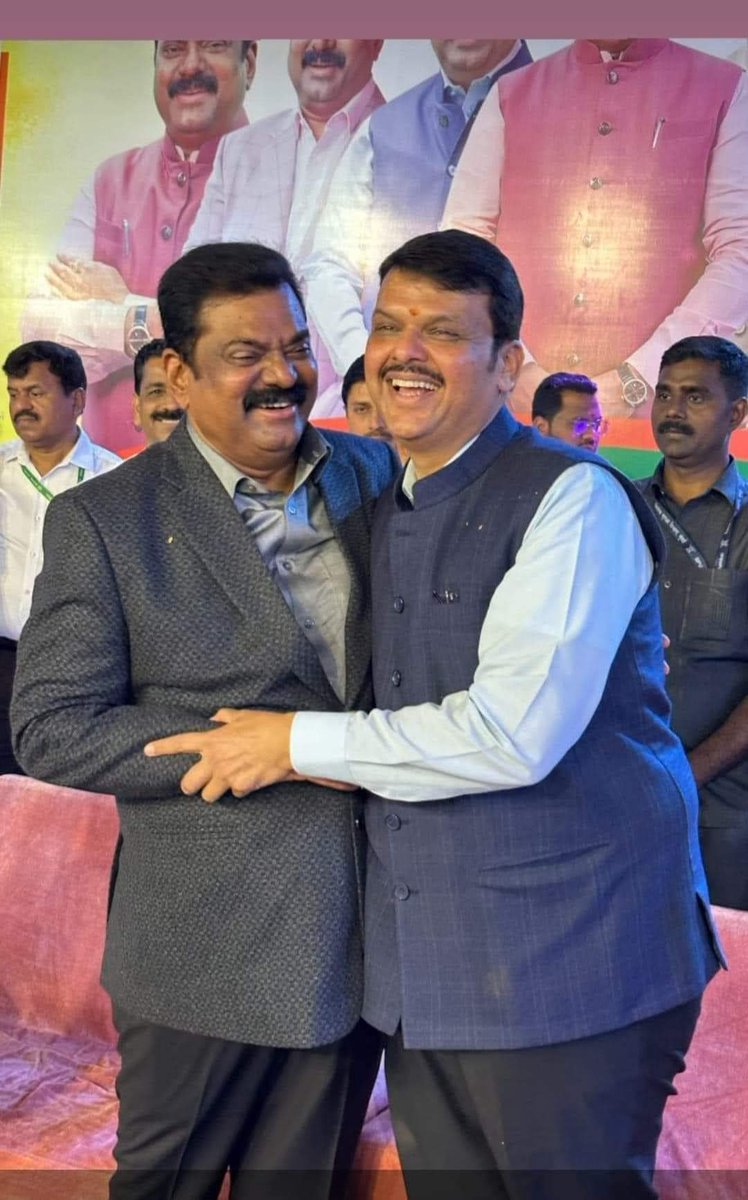 Bipinpatil1069's tweet photo. महाराष्ट्र राज्याचे उपमुख्यमंत्री आदरणीय देवेंद्रजी फडणवीस साहेब यांना वाढदिवसाच्या खूप खूप शुभेच्छा.
#DevendraFadnavis #kapilatil #deveshatil
#BJP4IND #BJPMaharashtra https://t.co/aeZgQskKcE