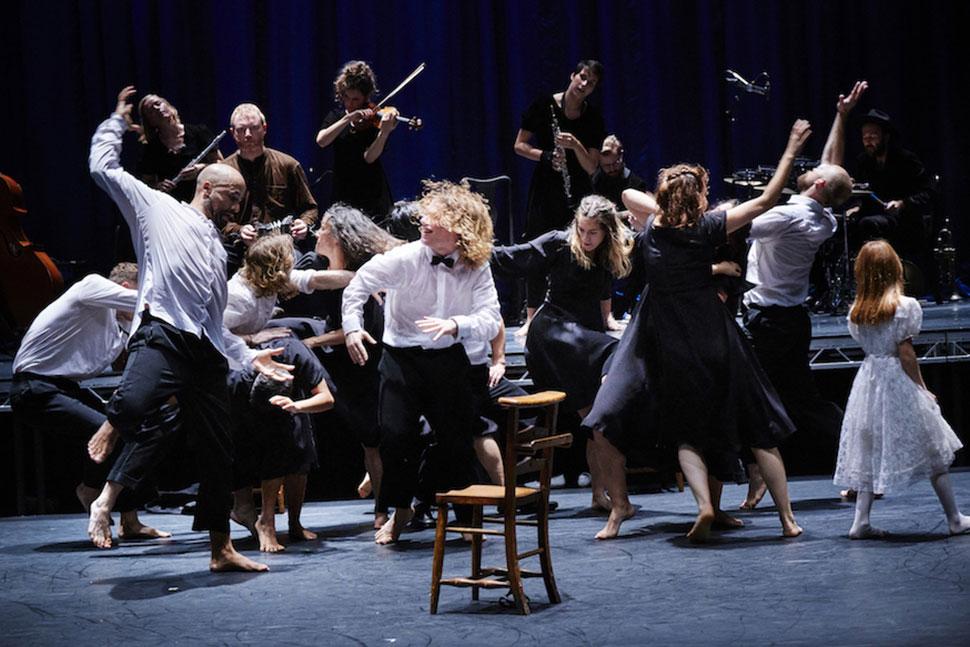 luisella_romeo's tweet photo. What a wonderful evening at the #malibran theatre in #Venice for the #BiennaleDanza2023 : Michael Keegan-Dolan and his Irish music has literally electrified the audience. Bravissimi! @JillKerby he played a "concertina", what's the name in English? https://t.co/jyA8osTOcP https://t.co/J6YLp7gnDA
