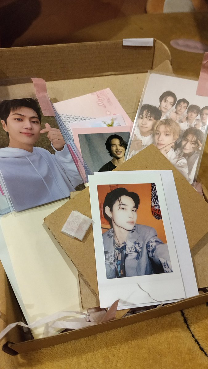 TaekenbyDdeonu's tweet photo. #amoraproofs #ddeonuingback2u
Jayki is home!! Thank you so much for the super smooth and quick transaction and the beautiful packaging! I got this Niki pc as a freebie and it made my day hehe. Here's to more transactions with you in the future๐ฅฐ https://t.co/SN5dzvK8ep