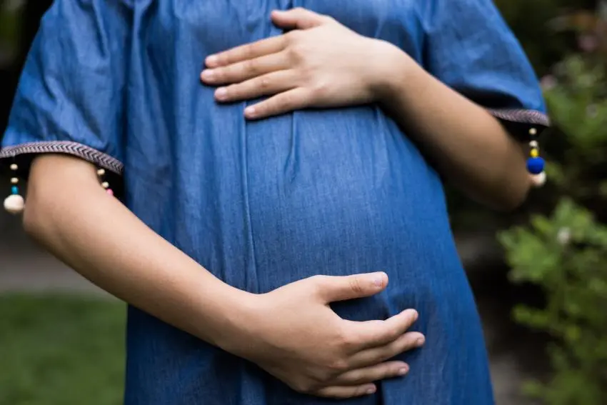 Nephrology19's tweet photo. Extreme Heat Is a #Pregnancy Health and #Reproductive Justice Problem As many countries around the world are facing threats from deadly extreme heat, public health officials should ensure pregnant people are considered among those most at risk. https://t.co/PLe7GzGnm4