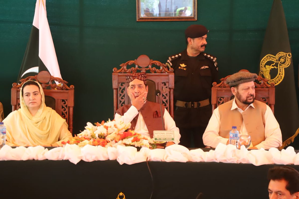 DanishSadia's tweet photo. گلگت بلتستان کابینہ کی تقریب حلف برداری۔ 
#GilgitBaltistan https://t.co/HzG8rt6G4O