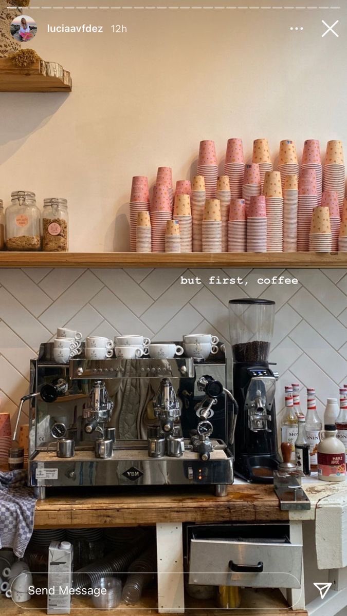 lavenderderya's tweet photo. mornings in pretty cafés https://t.co/YM5unGNNKO