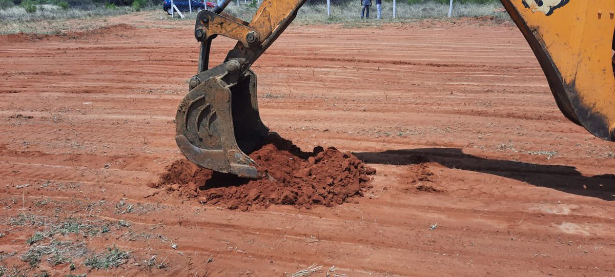 eclouds1's tweet image. Ground breaking function for the new 10 MW #SolarPark at #Alangulam. Check us out if you need 1 or 2 MW #solarplant at this place.