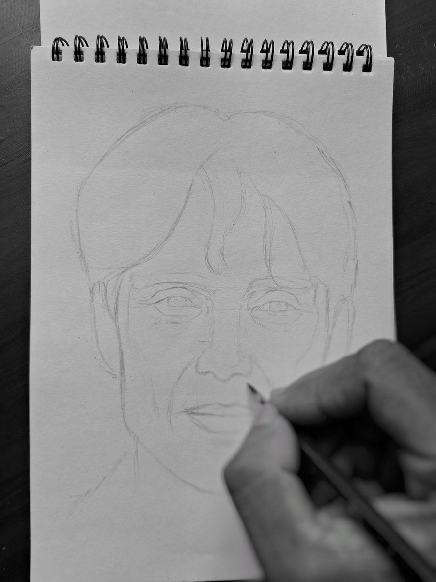 iamarjun_c's tweet photo. #CillianMurphy drawing loading......
#Oppenheimer #OppenheimerFilm #drawing #pencilart #iamarjunc #BarbieTheMovie https://t.co/r6D7WucHB6