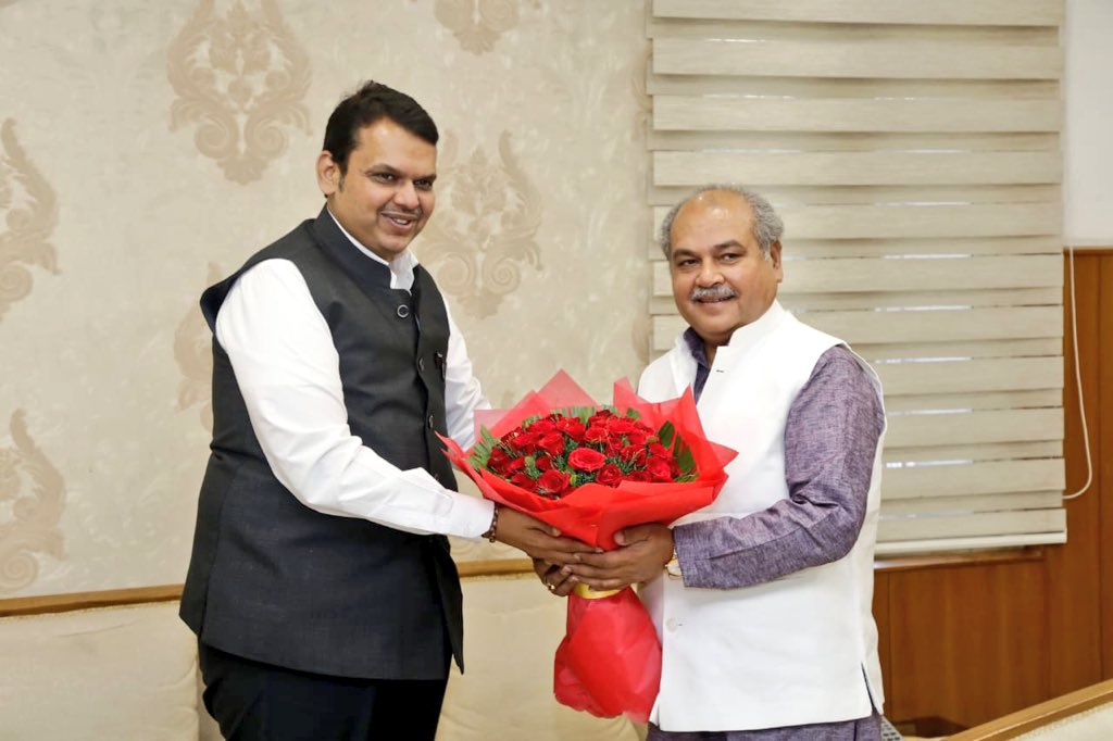 महाराष्ट्र के उपमुख्यमंत्री श्री देवेंद्र फडणवीस जी को जन्मदिन की हार्दिक बधाई एवं शुभकामनाएँ...

ईश्वर से आपकी दीर्घायु और स्वस्थ व सुखी जीवन की मंगलकामना करता हूँ...

<a href="/Dev_Fadnavis/">Devendra Fadnavis</a>