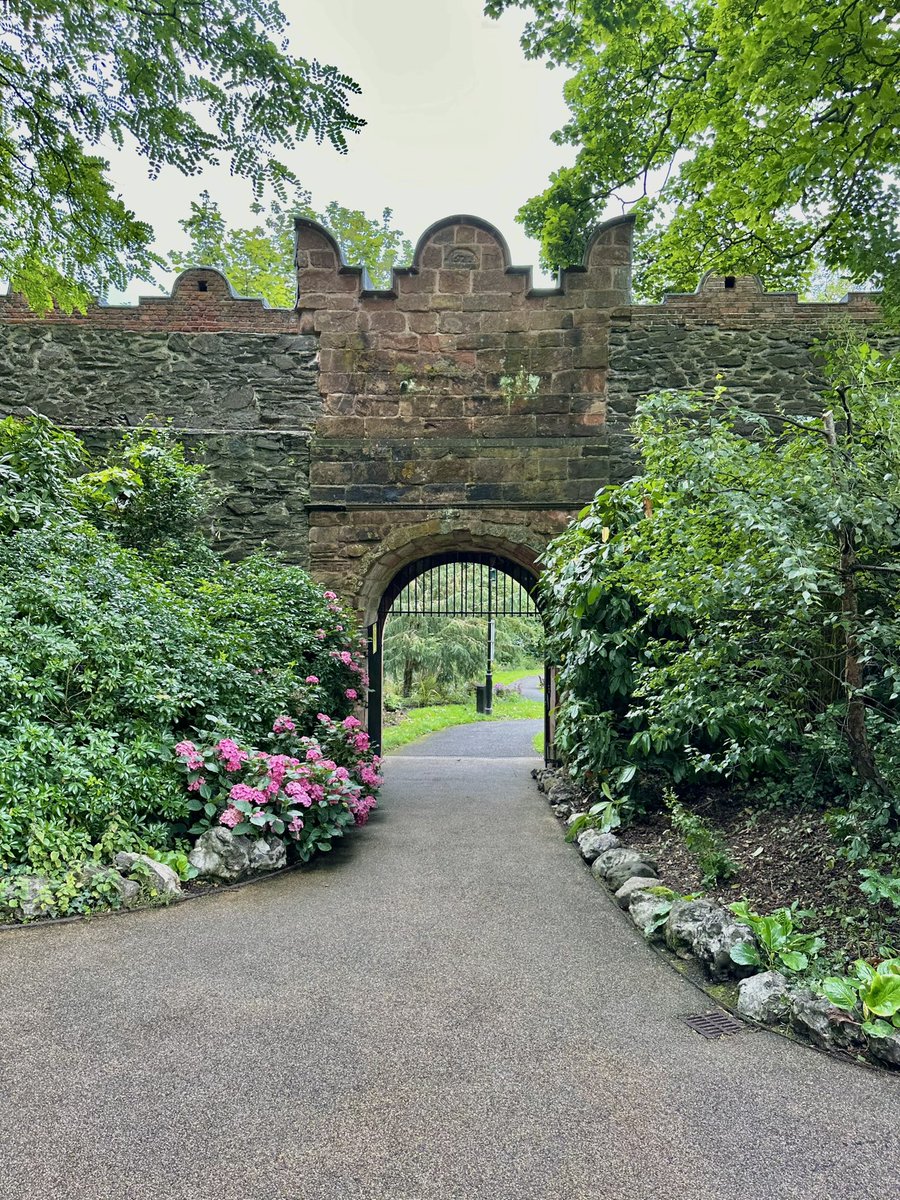 Paul Woodford tweet media