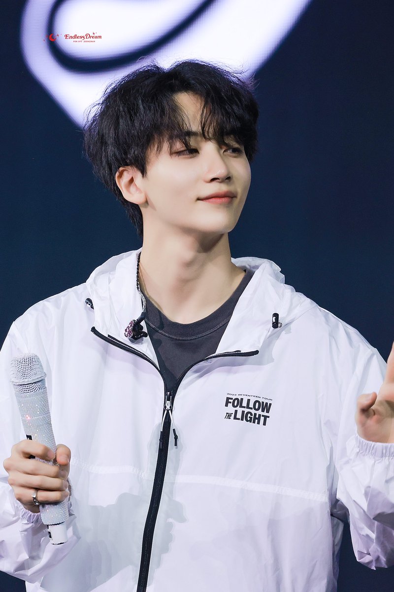 EndlessDream95's tweet photo. 230722 Follow Seoul HD 

#정한 #윤정한 #JEONGHAN
#ジョンハン 
#세븐틴  #seventeen https://t.co/7nv1kBIkqr