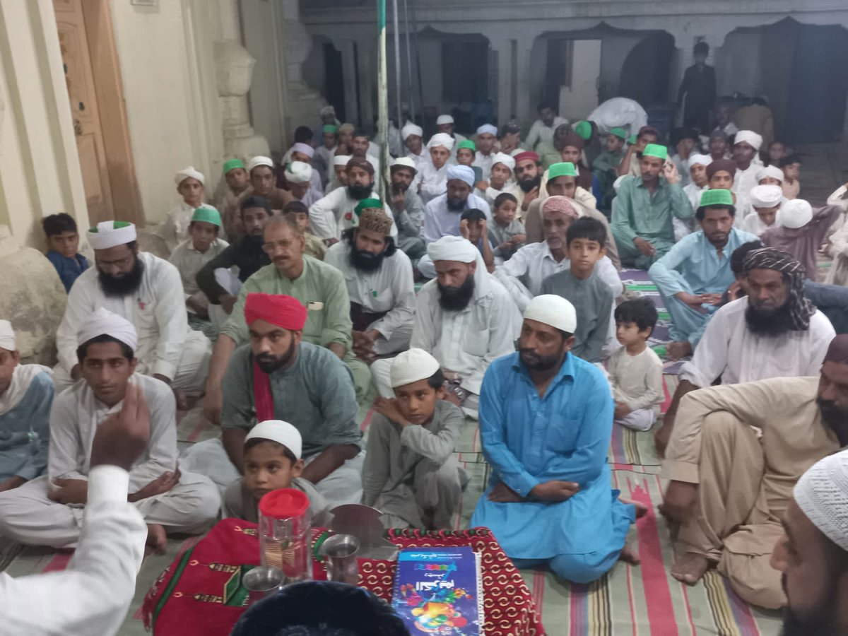 عظمت شہداء کانفرنس
پاکستان سنی تحریک ڈی جی خان
#JoinPST