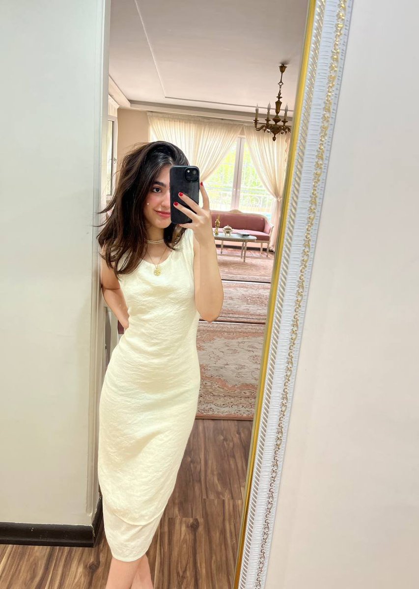 Sarina tweet media