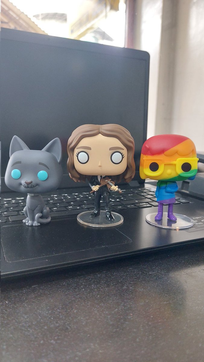 welcomeearp's tweet photo. Now my second, third, and fourth Funko Pop.  🐈‍⬛️🎻🏳️‍🌈 #Bob of #LuckMovie, #Vanya of @UmbrellaAcad, and @TinaBelcher of @BobsBurgersFOX. #FunkoPopVinyl #FunkoPop @funko https://t.co/VSkNatH1XG