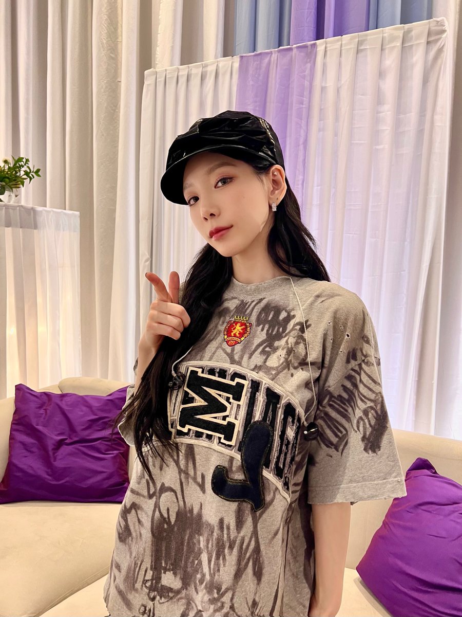 The ODD Of LOVE in JAKARTA
Aku Cinta Kamu S♡NE 💗💜

#태연 #TAEYEON
#TheODDOfLOVE
#TheODDOfLOVE_in_JAKARTA
#TAEYEONCONCERT_TheODDOfLOVE