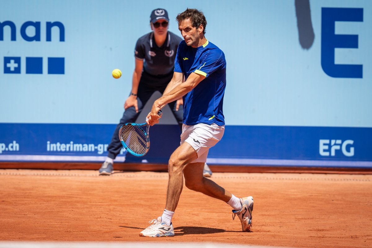 The first finalist of this years #EFGSwissOpenGstaad is @albertramos88! He defeats @MioKecmanovic 6:2 6:3. Tomorrow he will try to repeat the trick and win his 2nd title in #Gstaad after 2019. @RFETenis #ATPGstaad #ATP250 #ATP