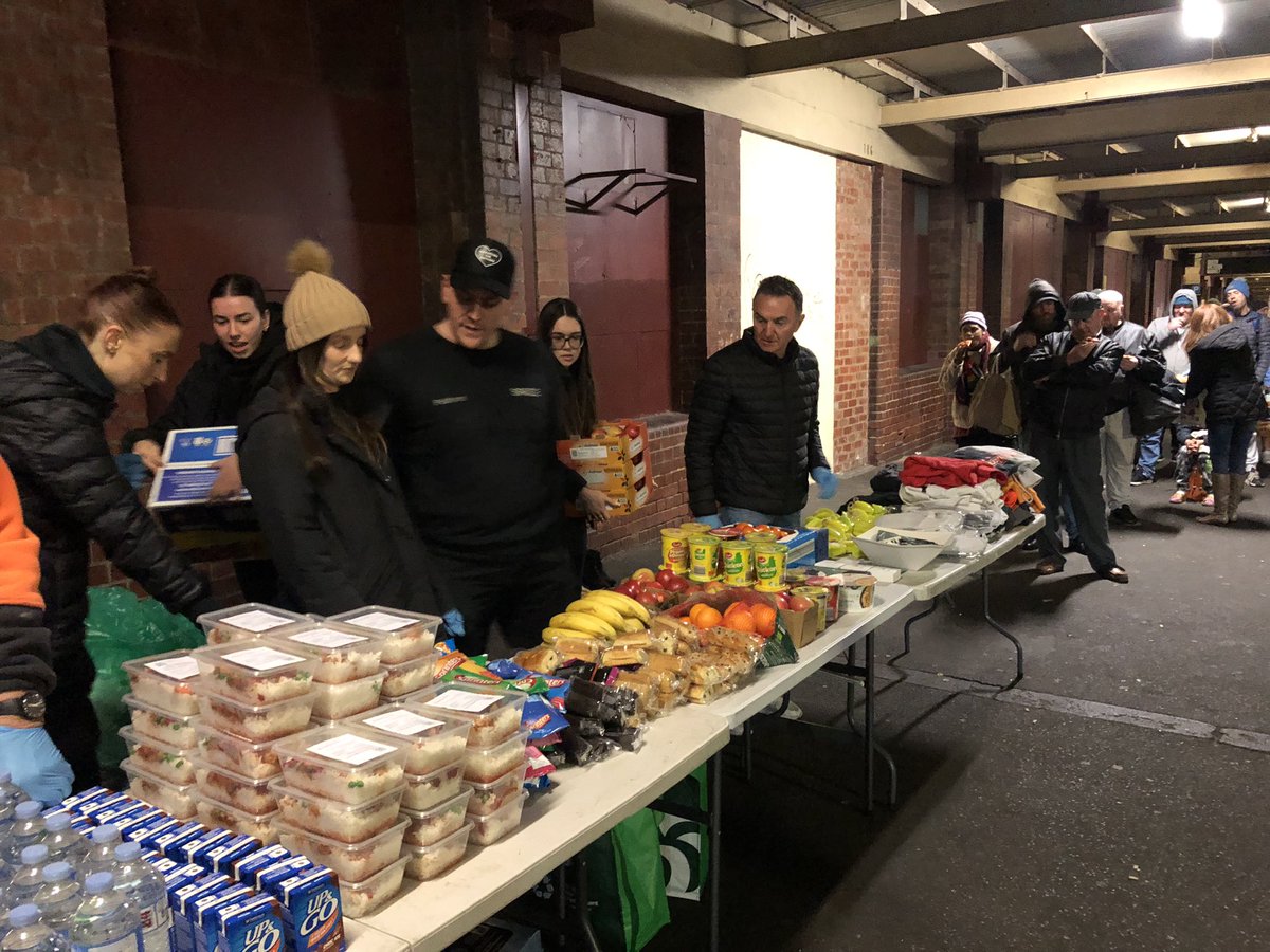 dan_akis's tweet photo. Another huge night feeding and comforting 80 battlers doing it tough!!! #supportingthebattlers https://t.co/8TRodcyrBf