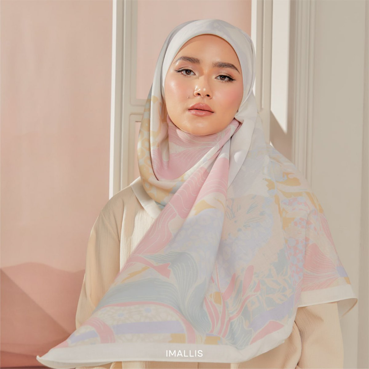 stkhtijh's tweet photo. betul ke orang cakap kalau perempuan dah lama tak pakai tudung bawal, bila dia pakai, auto nampak cantik? 🙈 https://t.co/AR08tqJSWO