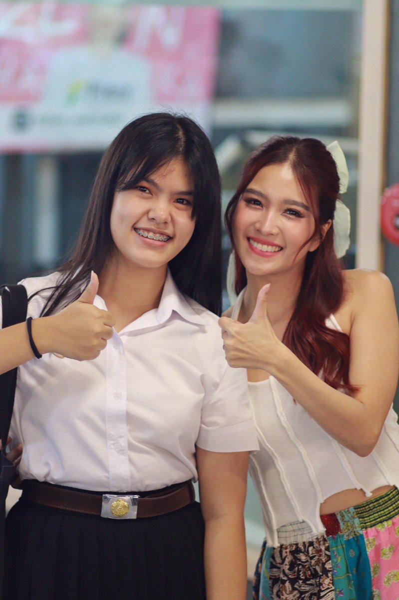 NP_Ratanaleelas's tweet photo. พี่เฟิร์นบอกว่ามีมหาลัยแล้ว ให้ใส่ชุดนักศึกษามาหาพี่ด้วยหนูมาทำตามสัญญาแล้วน่า☺️ @fernynop
Date🗓: 22/07/2023
#เฟิร์นนพจิรา #fernynop #กำลังใจของนพจิ #FjFern #FjfernFlex1045 #nopji_squad https://t.co/Vvr8PEZTxo
