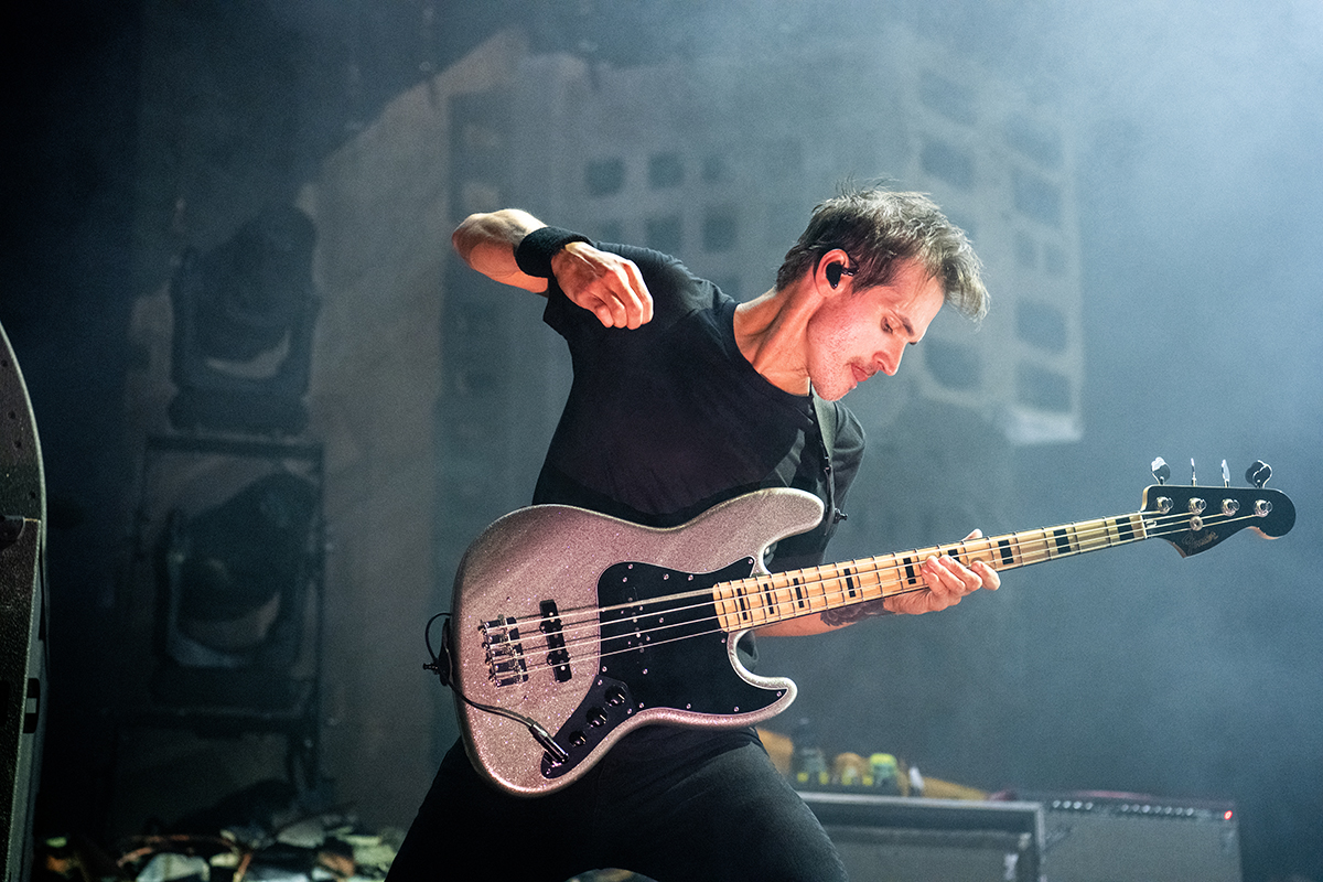 BassGuitarReview tweet media