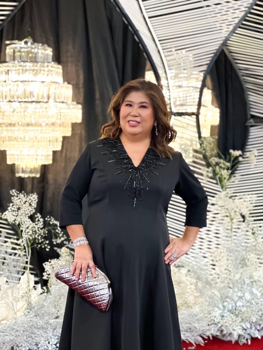 KM_Jessica_Soho's tweet photo. A legend in the spotlight: Jessica Soho graces the #GMAGala2023 red carpet! 🫶 https://t.co/ekFxHOrvDN