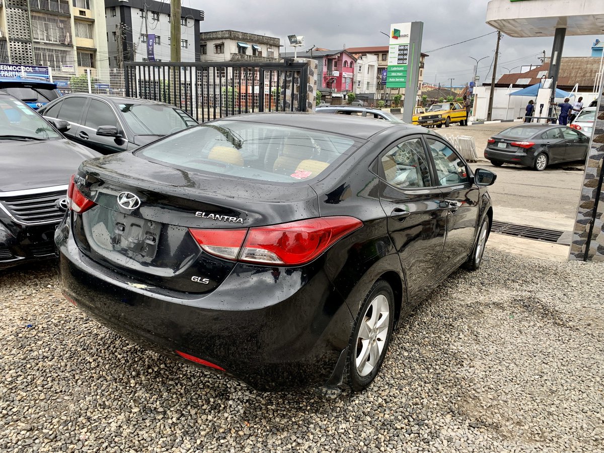 belloazeem's tweet image. 2013 HYUNDAI ELANTRA GLS (bought brand new)
with clean Leather seats, Navigation &amp;amp; Reverse camera.
Price : 3.850m
Call : 09033488786
Location: Yaba, Lagos 
#Davido #BBNaijaXPepsiConfam #TrinityGuy #YorubaMuslims #WEMABANK #Mbappé #LionelMessi #Madrid