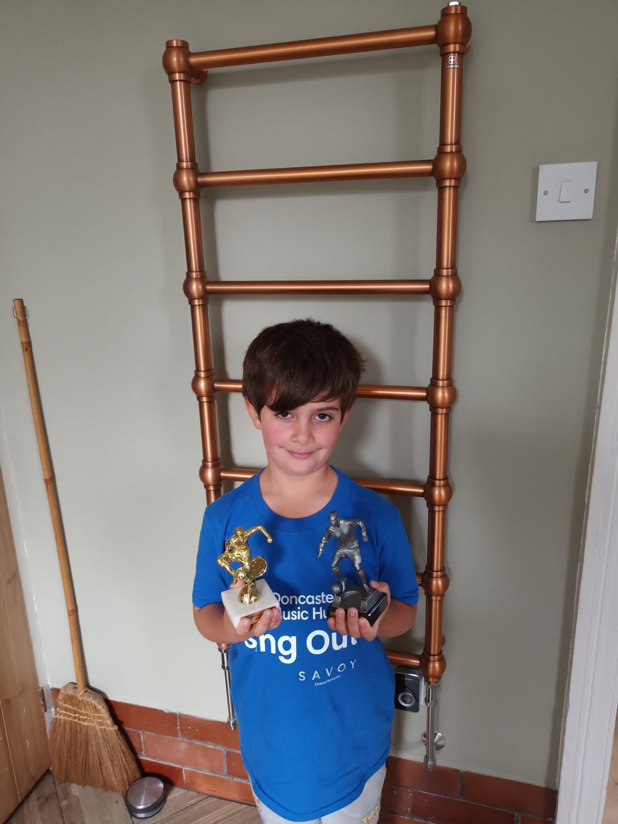 More celebrations for Leo this time!