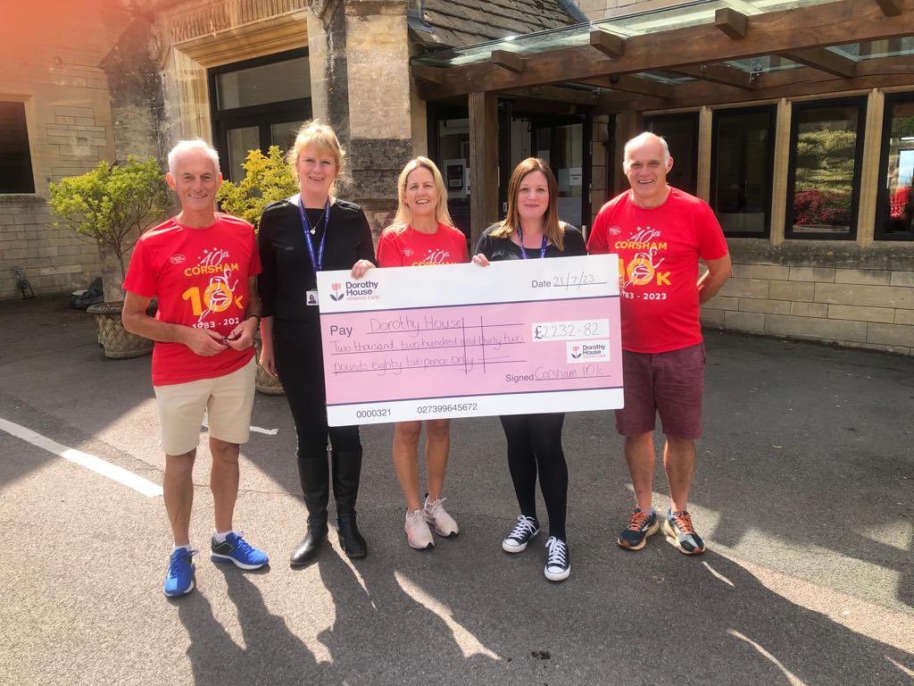 Corsham10k (@corsham10k) on Twitter photo Presentation of the cheque to <a href="/DorothyHouseHC/">Dorothy House Hospice Care</a> Thank you to all our entrants for your support 💜#corsham10k Presentation of the cheque to <a href="/DorothyHouseHC/">Dorothy House Hospice Care</a> Thank you to all our entrants for your support 💜#corsham10k
